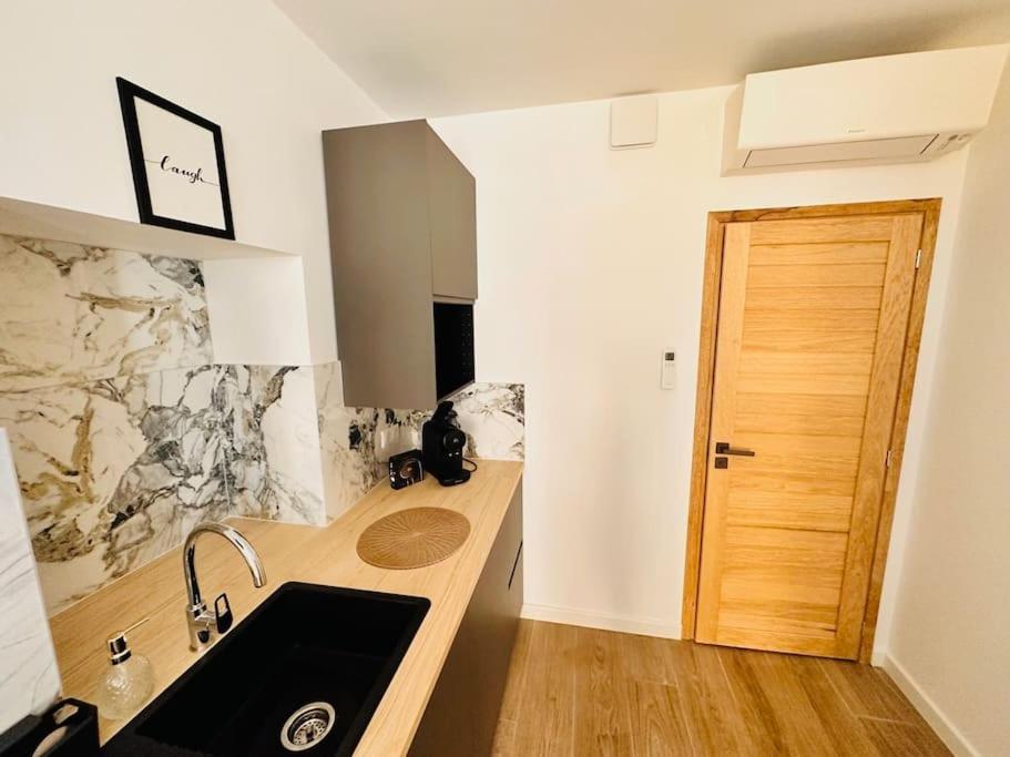 Appartamento De Nana 4 - Hypercentre, Rue Meynadier, Palais & Plage, Clim, Wifi *